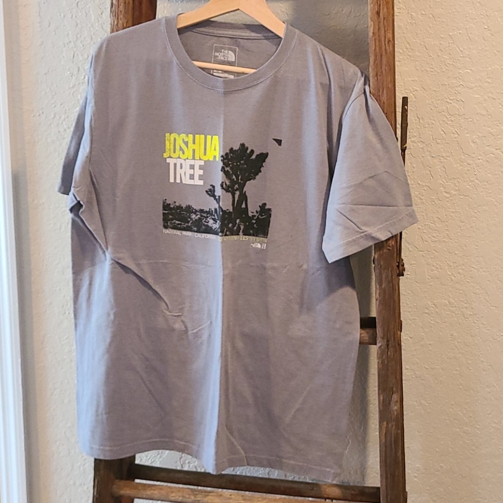 Mens North Face grey tshirt